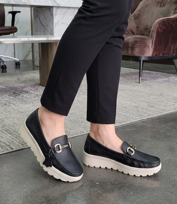 TD039 CUERO NEGRO