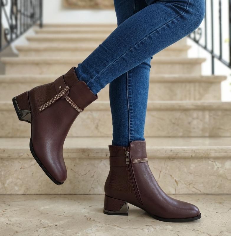 H 593 Ligth brown